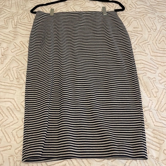Marks and Spencer blue and white striped pencil skirt with stretch - Picture 1 of 3